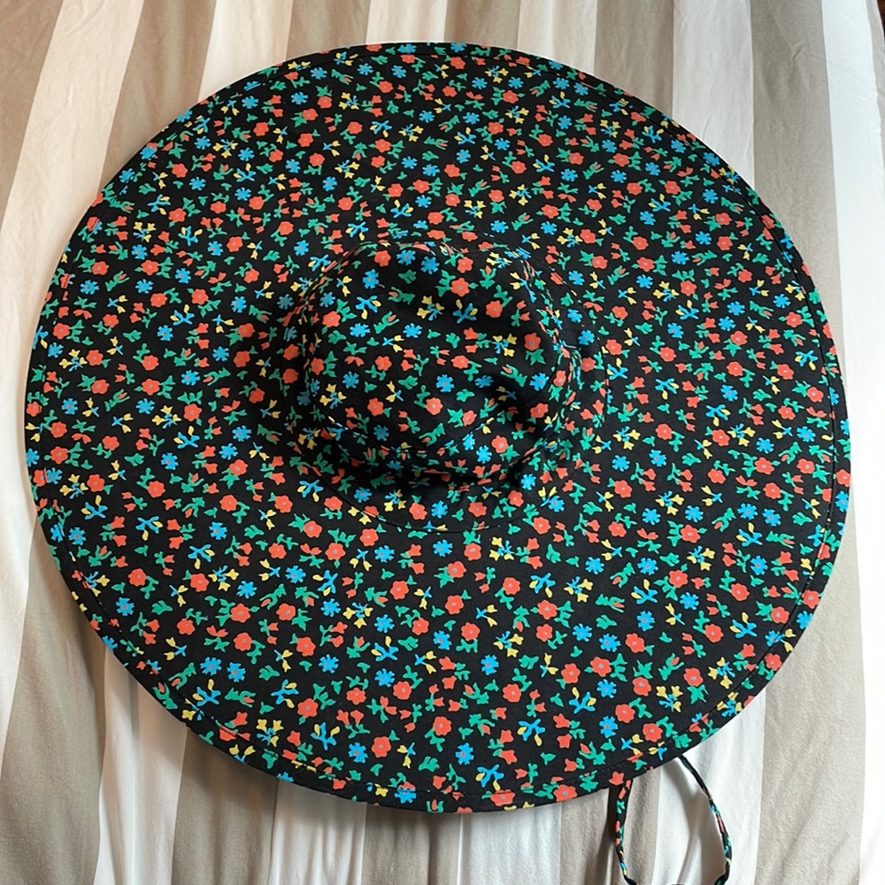 Baggu packable sunhat